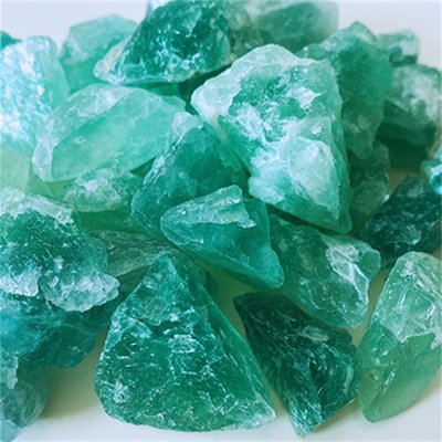 探尋自然瑰寶 從螢石原石到瑩晟礦產品的多元應用